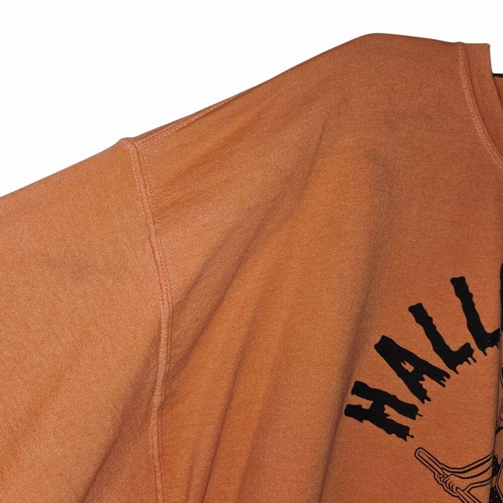 Creamy‎ Orange Hallow Queen Oversized Crew Neck Halloween Sweatshirt Size XL - Picture 8 of 9